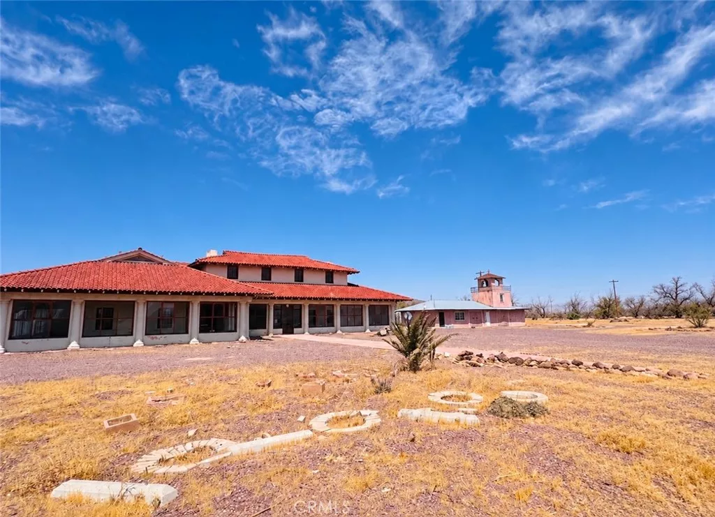Main Image