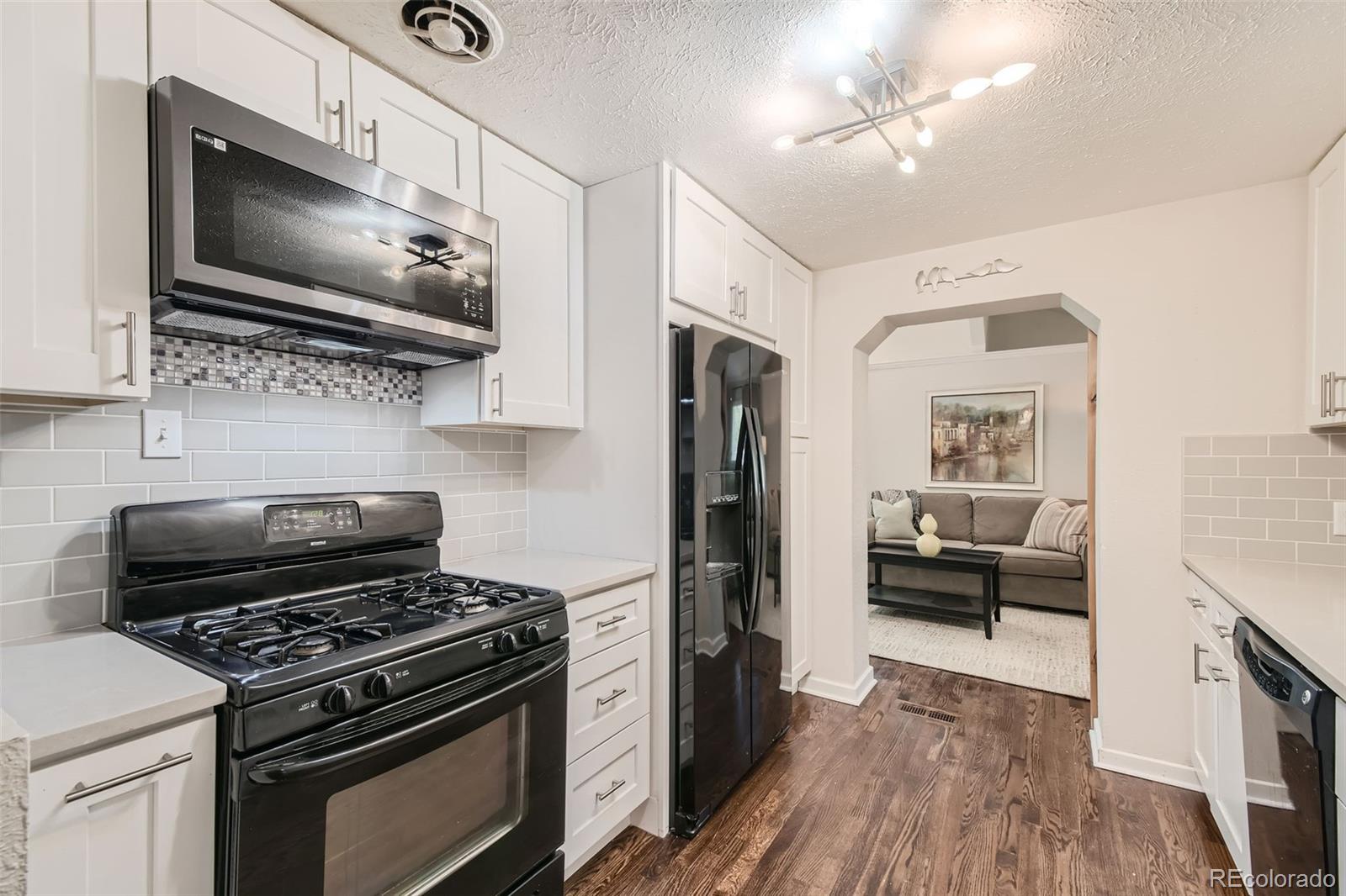 Updated Kitchen flows between the dining room & family room