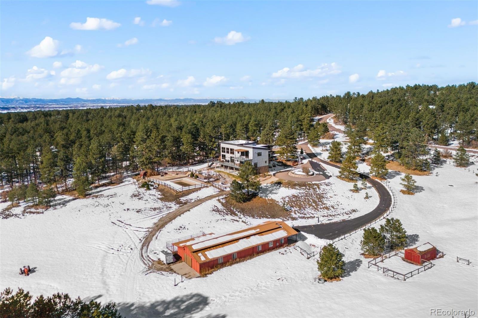 Aerial overview west-facing.