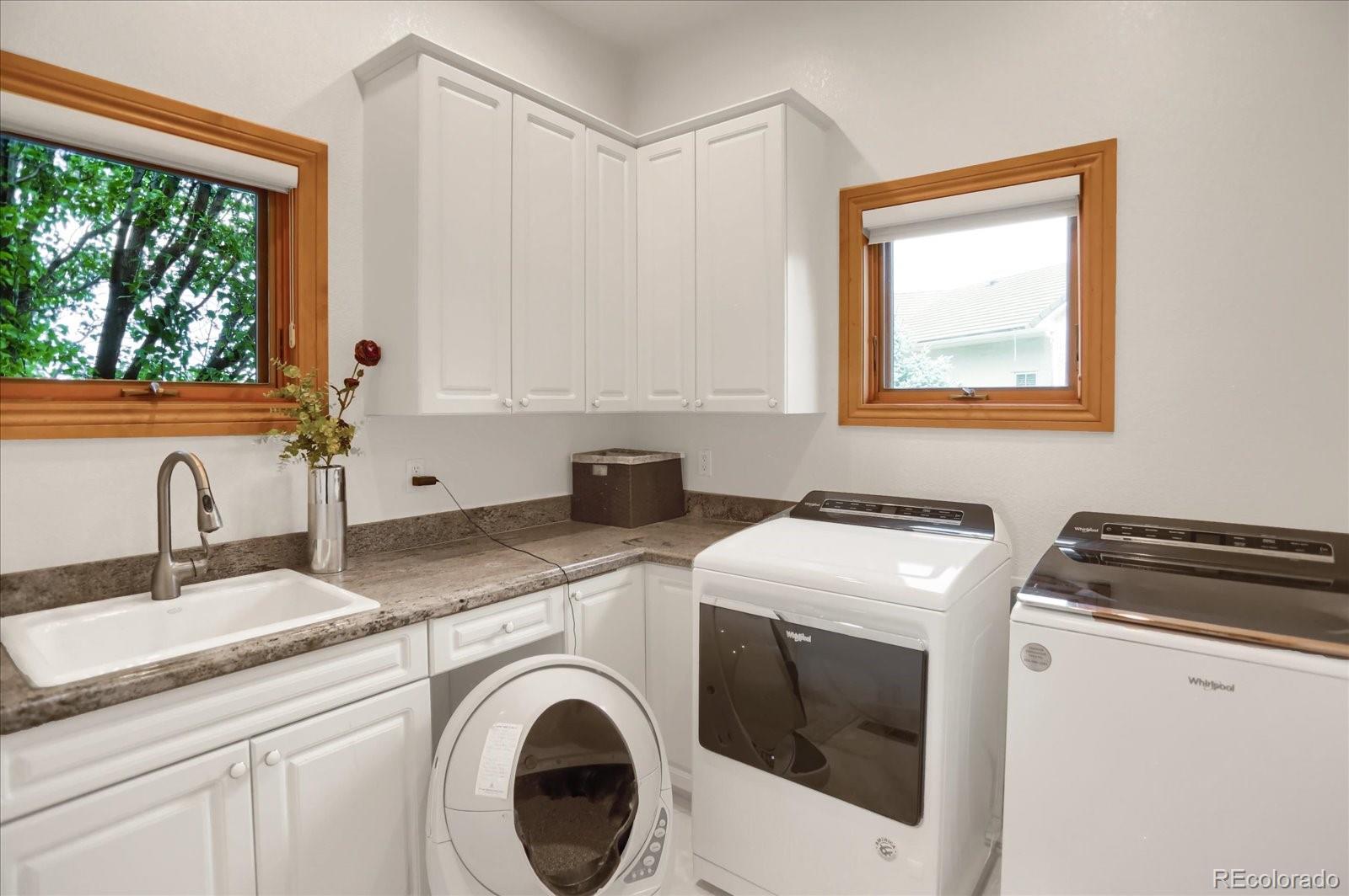 Laundry room, main level