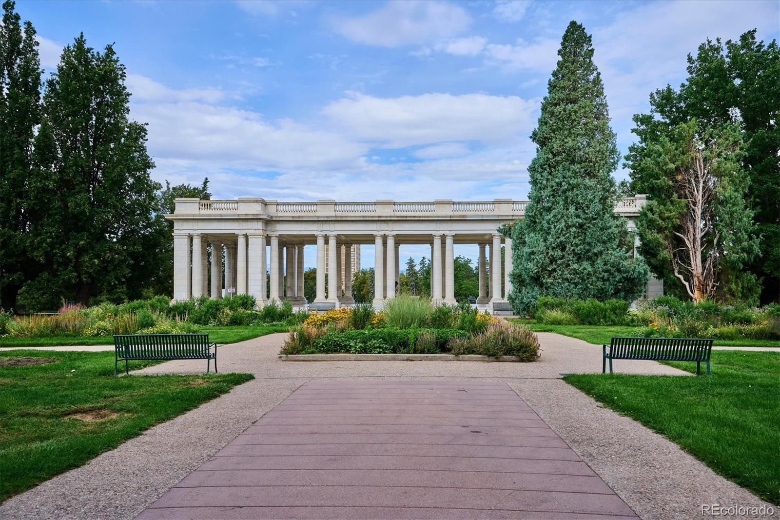 Cheesman Park Pavillon lights up in the eveninng