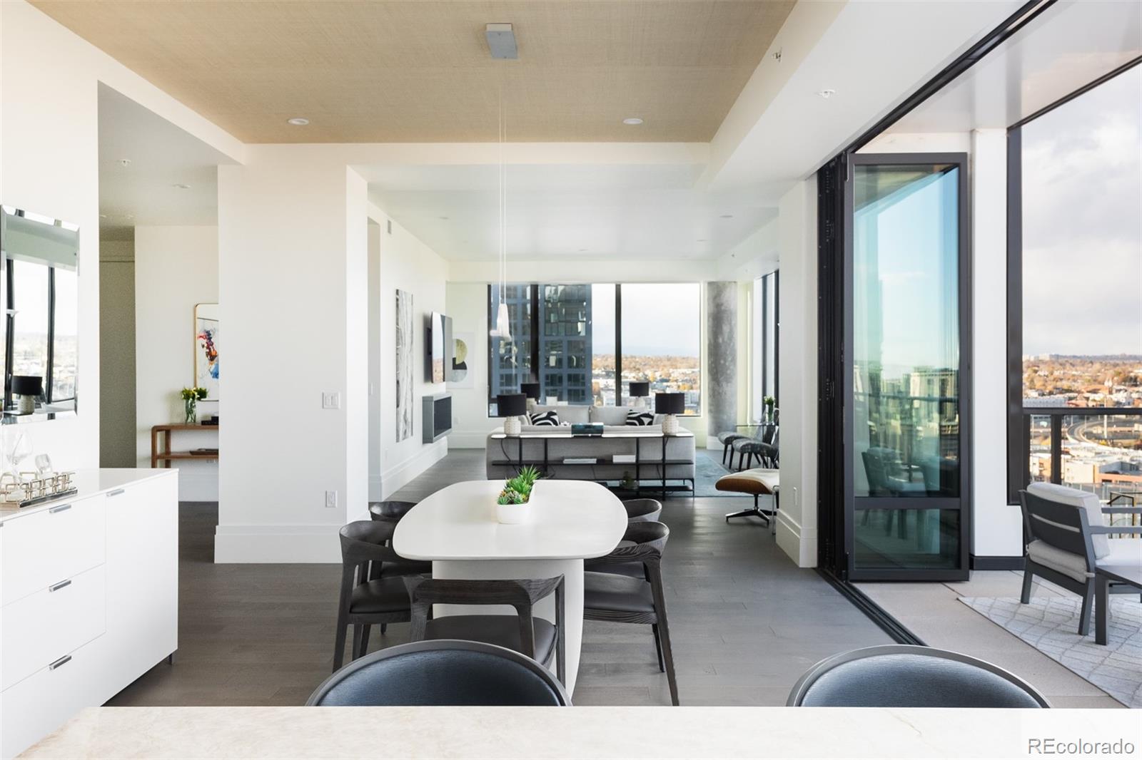 Dining Room with Nana wall to Balcony