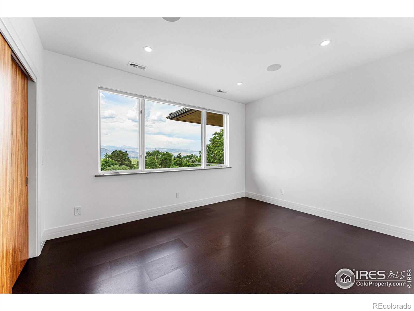 Upstairs bedroom with Front Range views