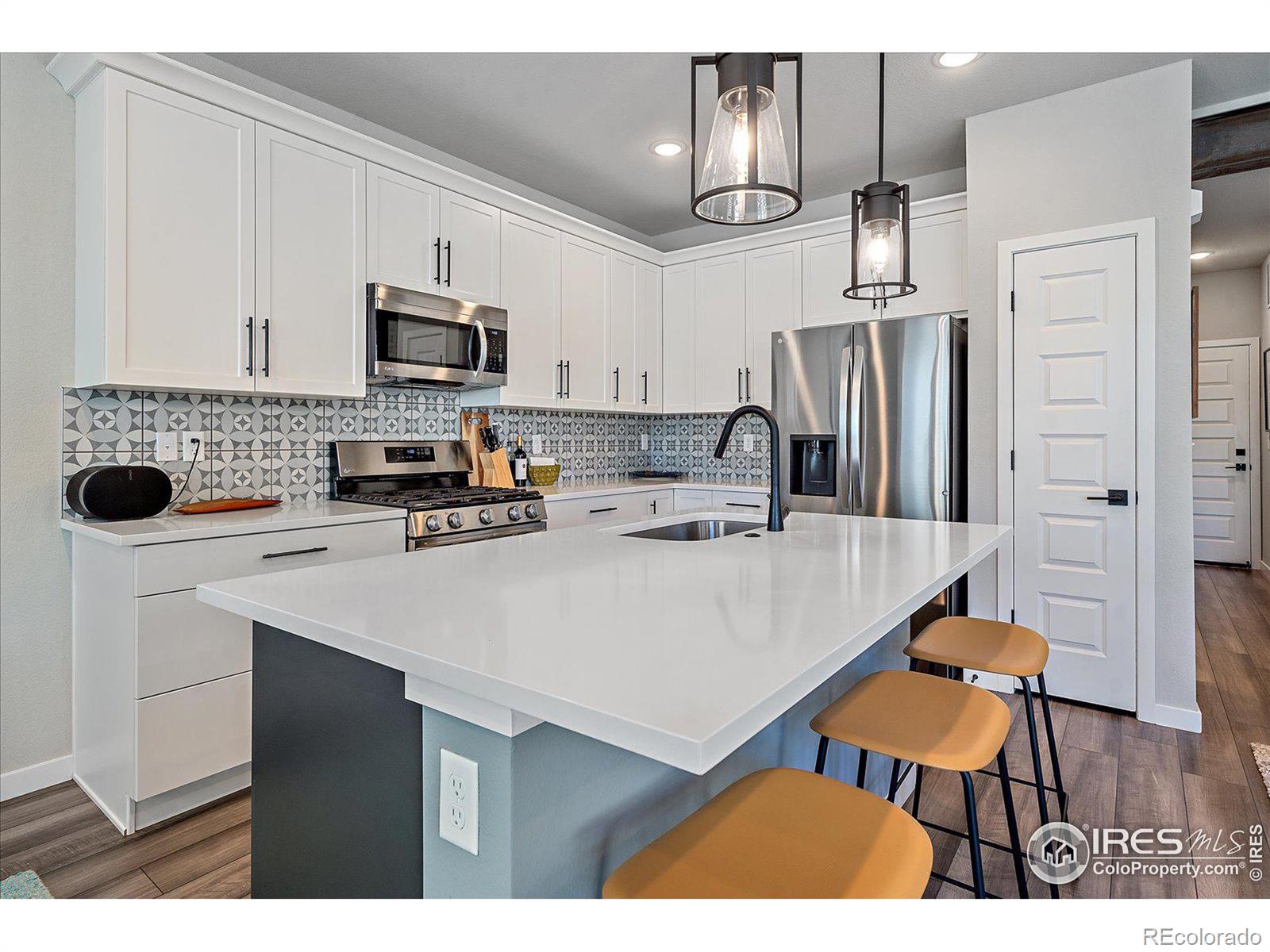 Large Kitchen Island with Breakfast Bar