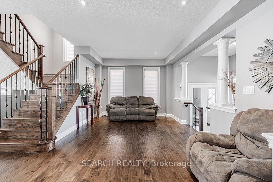 E12454198/E12454198-2.jpg
