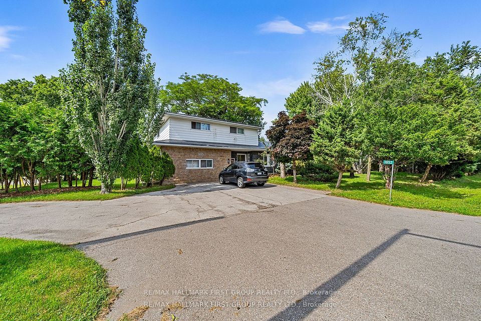 Welcome to 1652 Taunton Road