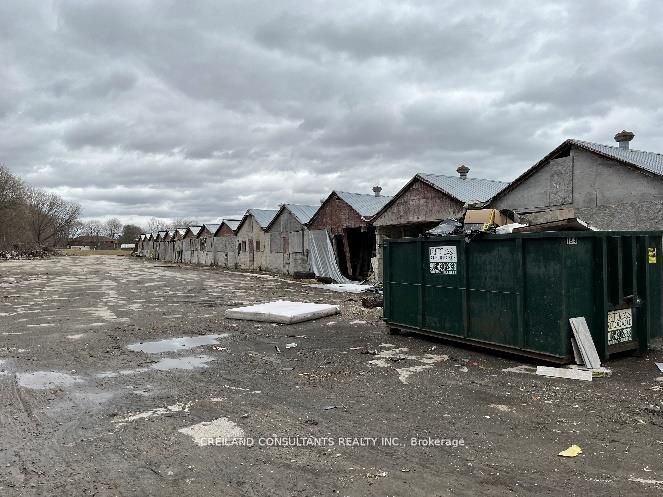 Row of Farm Buildings (No material value)