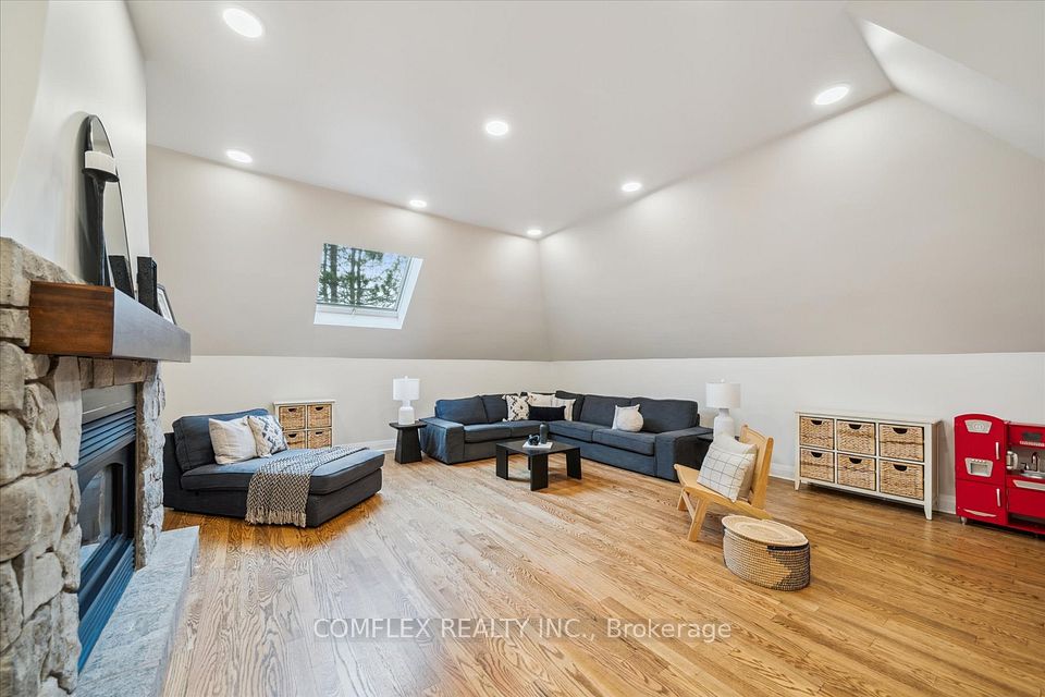 E12752992/E12752992-25.jpg