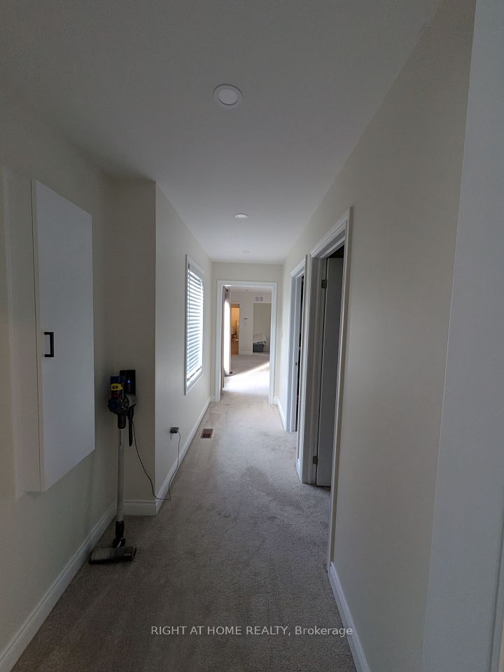 E12756106/E12756106-11.jpg