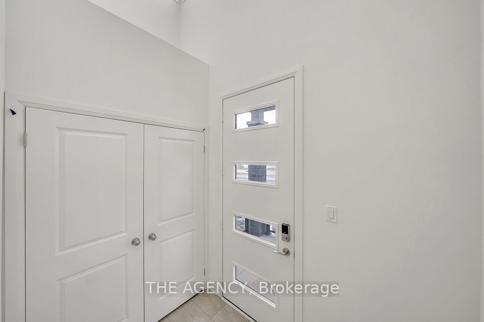 E12810208/E12810208-7.jpg