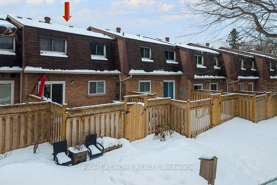 Walk-Out to Shared Yardspace