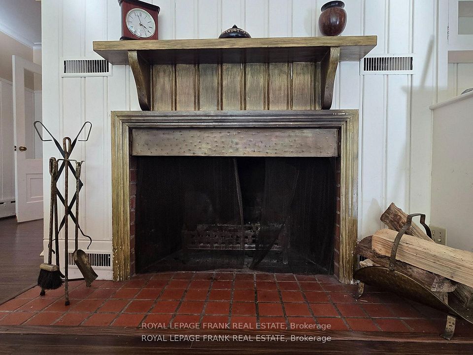 E12851186/E12851186-12.jpg