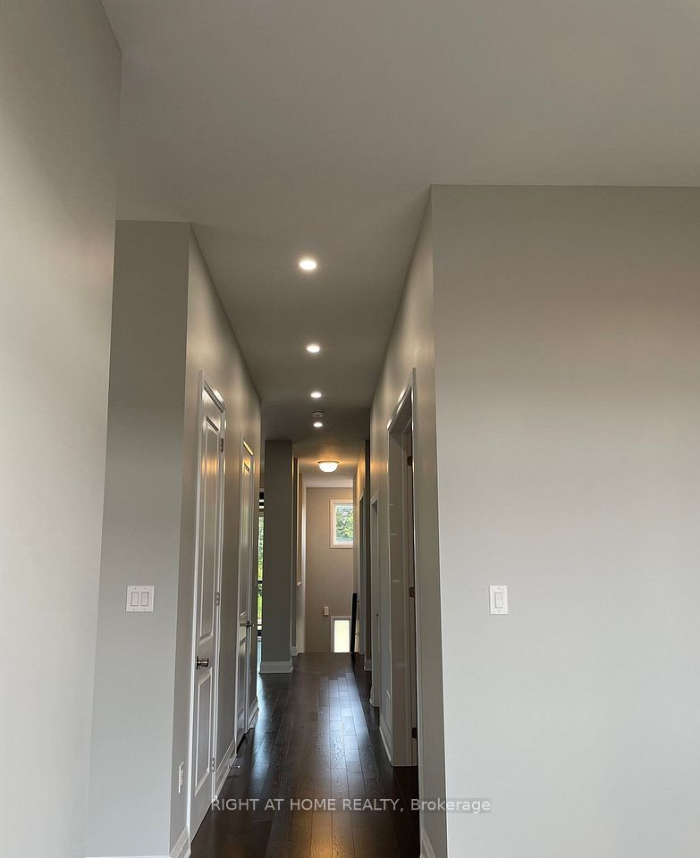 E12851952/E12851952-13.jpg