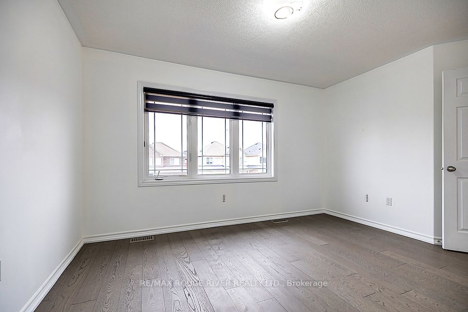 E12954146/E12954146-29.jpg