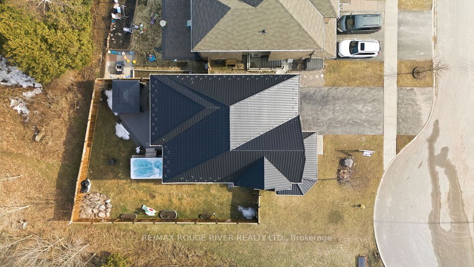 E13001610/E13001610-47.jpg