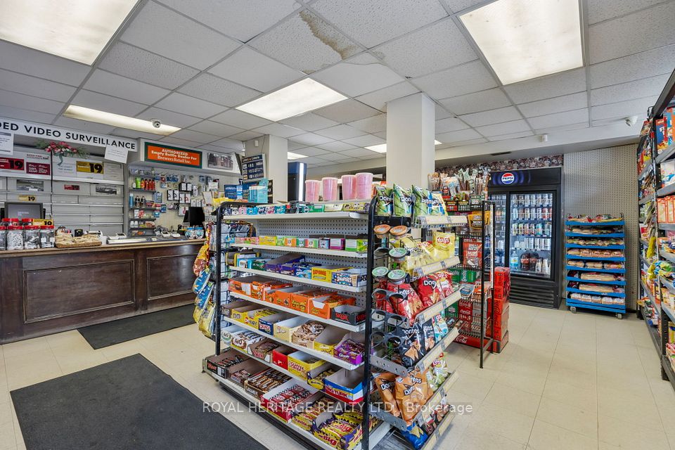 E13006318/E13006318-12.jpg