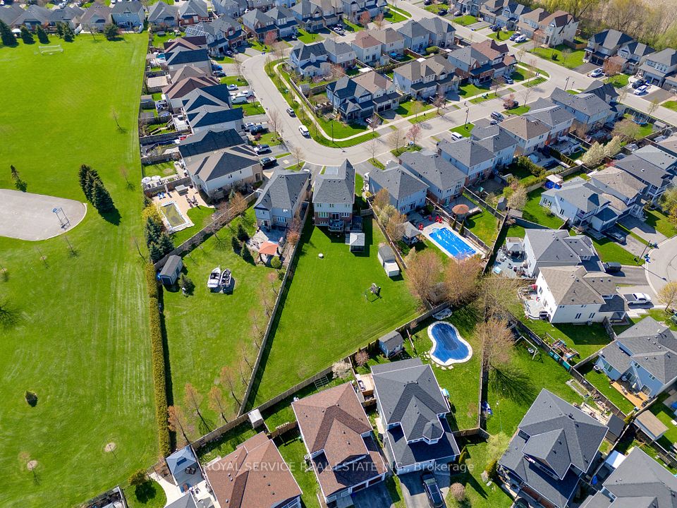 Aerial View of property - Large Pie Shape