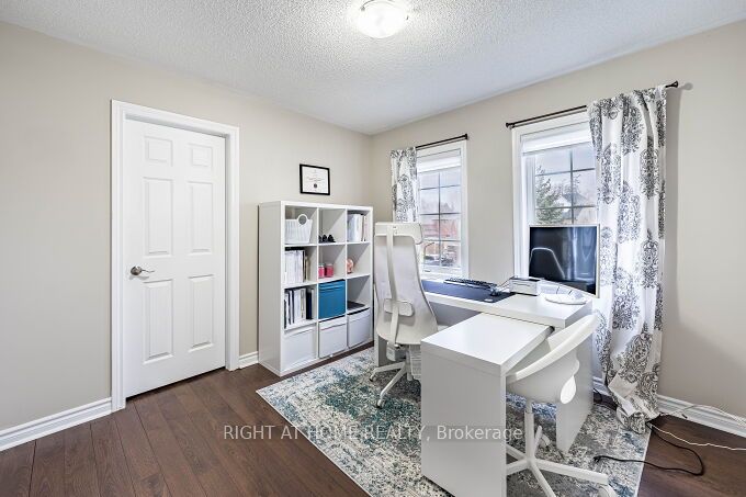 E13041490/E13041490-28.jpg