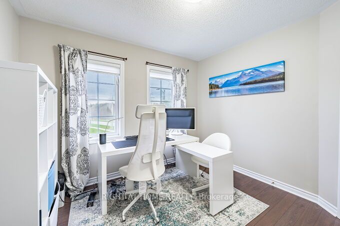 E13041490/E13041490-29.jpg