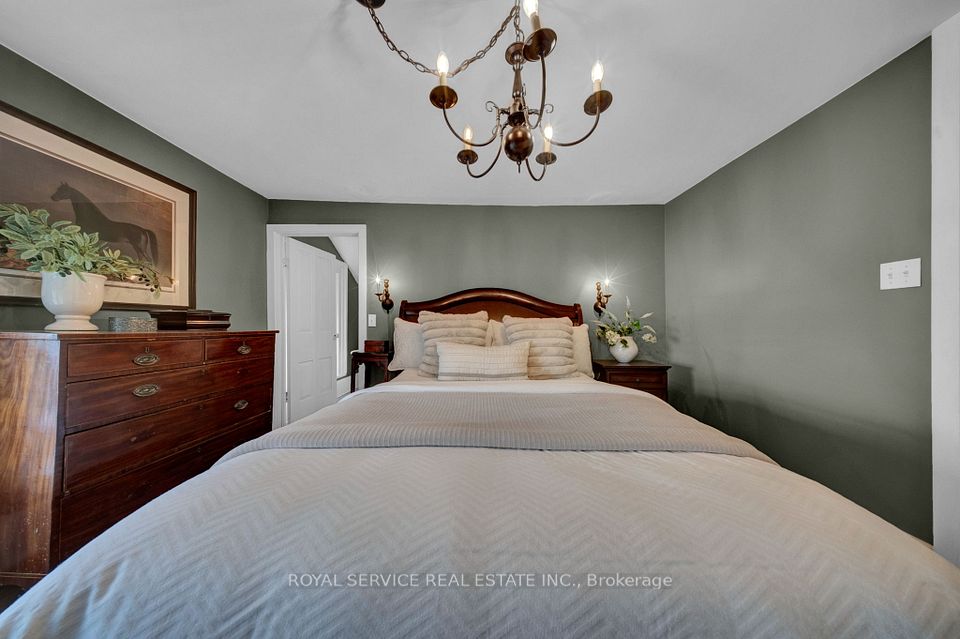 Primary Bedroom, Private Ensuite Bath & 2 closets
