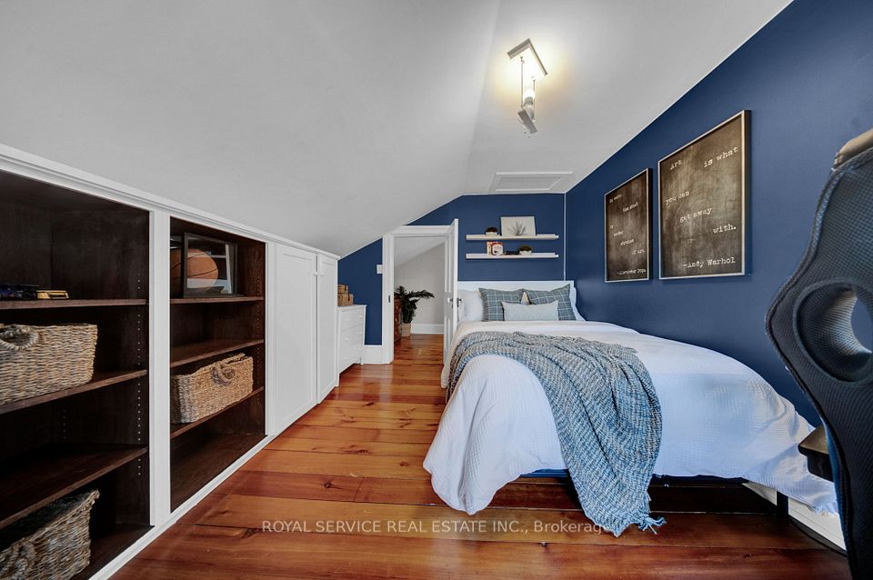 4th Bedroom (on 2nd Floor) Built in Storage