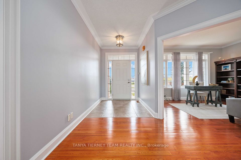 E13064458/E13064458-4.jpg