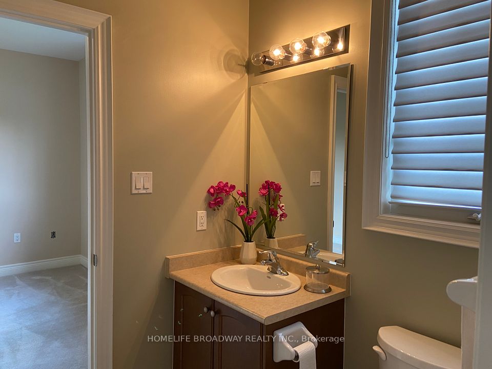 Semi Ensuite Between Third and Forth Bedroom