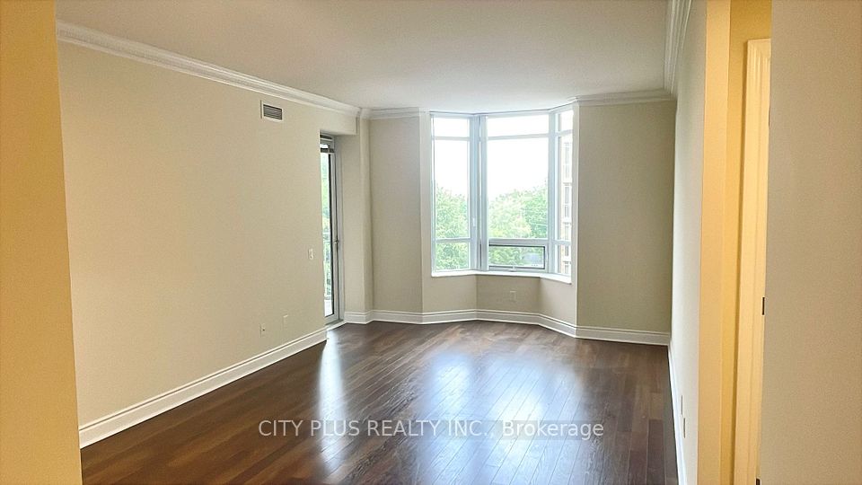 Living & Dining Area