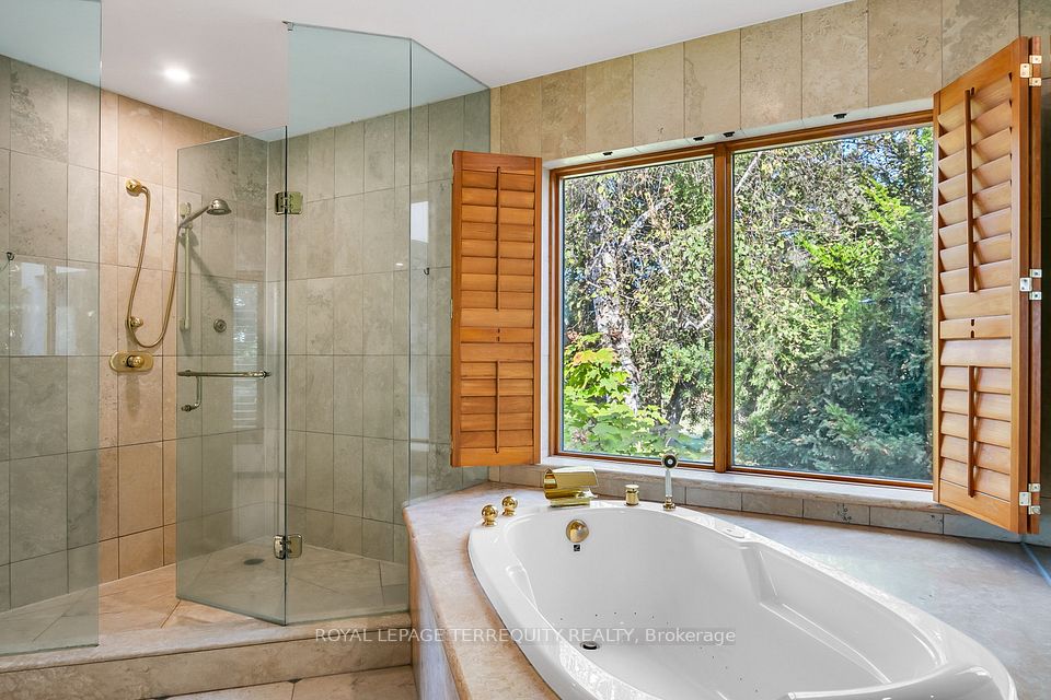 5 Piece Bath with Jacuzzi Tub & Shower