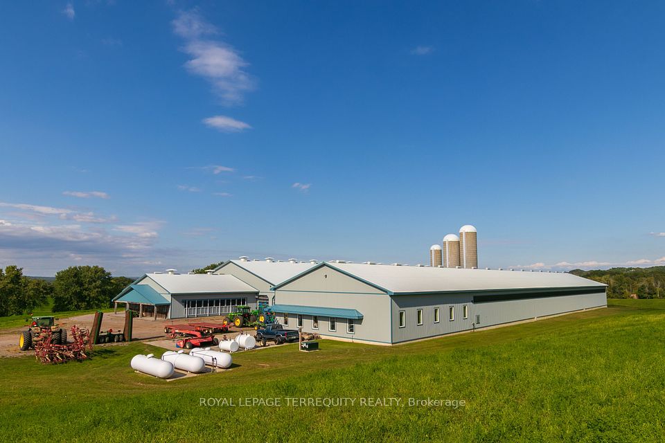 Workshop with Heated Floors and Drive Barn