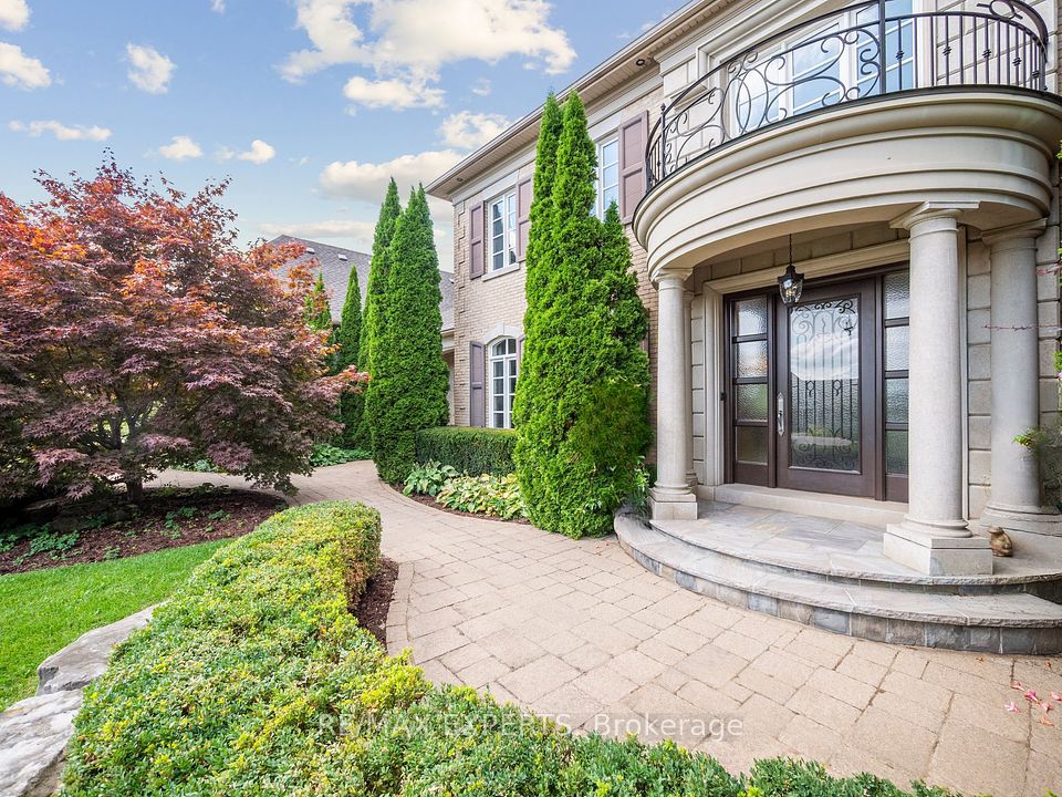 Grand Entrance to the Residence!