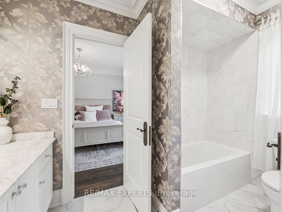 4 PC Ensuite on the Second Floor!