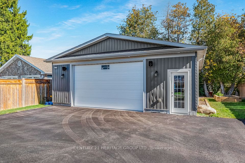 Potential Bungalow Coach House, Granny Suite