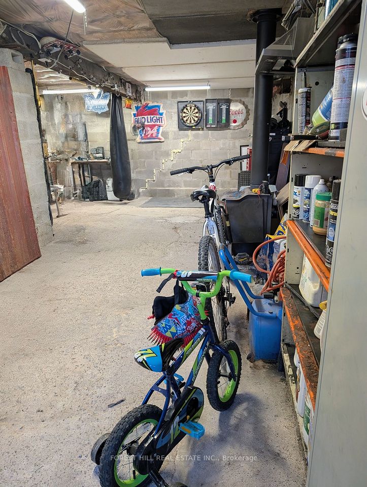 garage / workshop