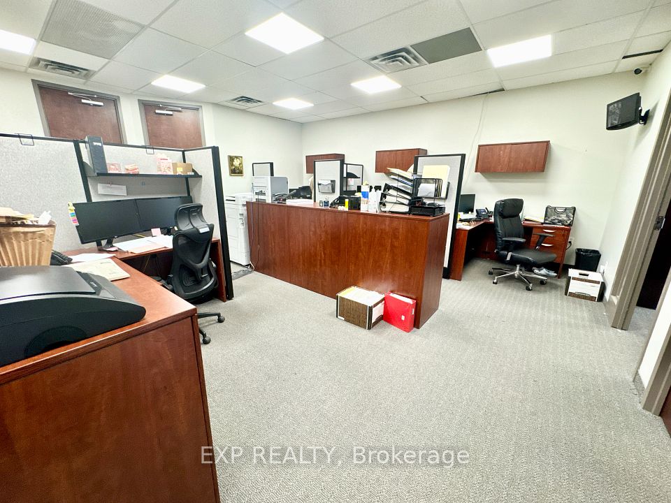 Common Area / Workstations