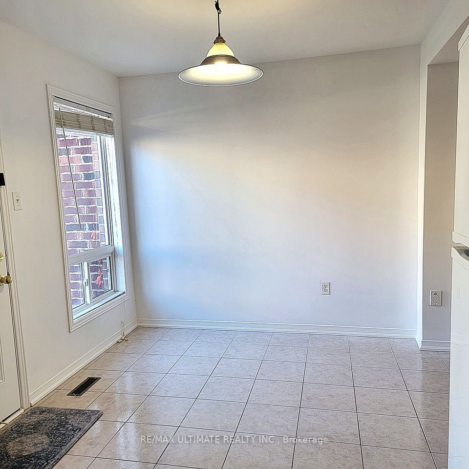 Kitchen Breakfast Area