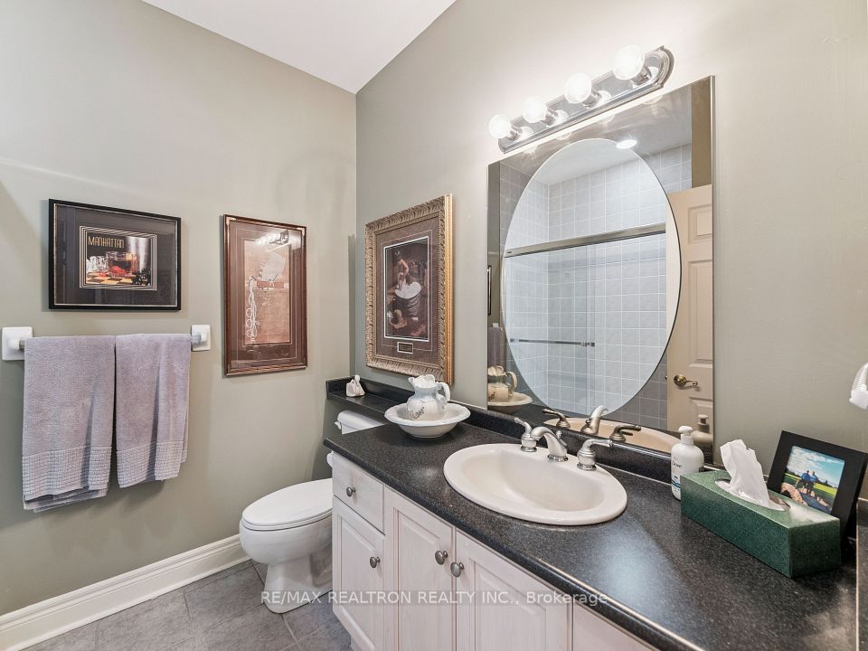 Main Bathroom with custom Mirror