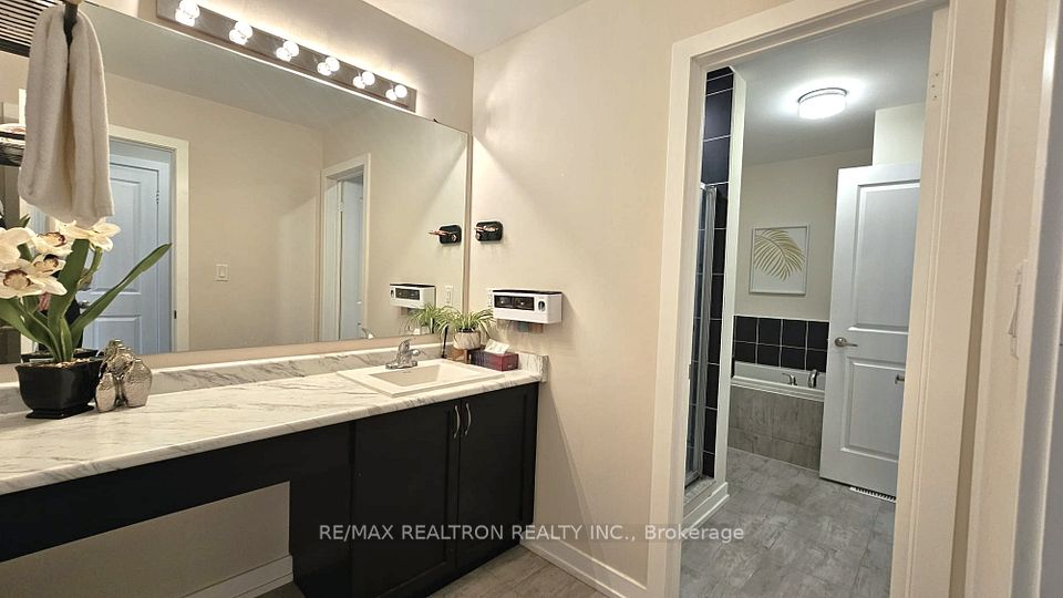 3rd Floor Semi-Ensuite