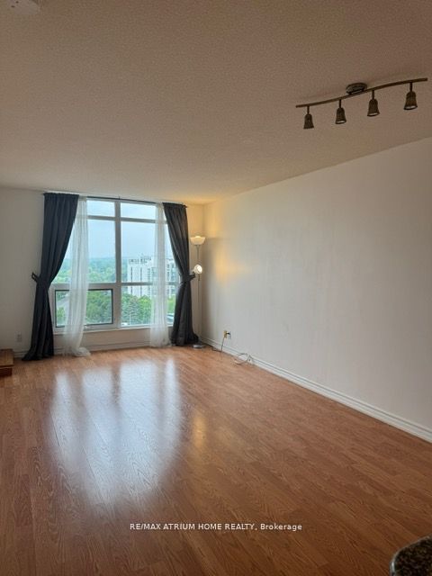 Bright Living Room With Laminate Floor
