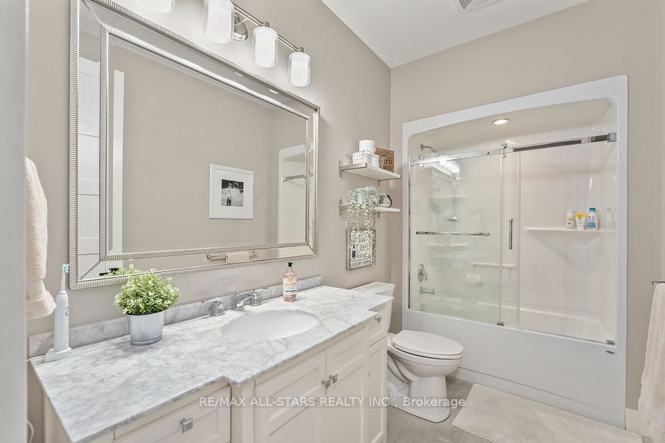 Four piece Guest Bathroom