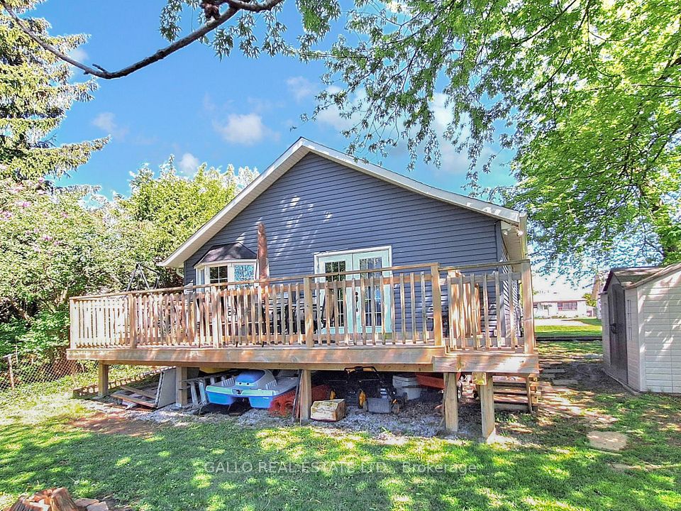 nearby family-friendly community park