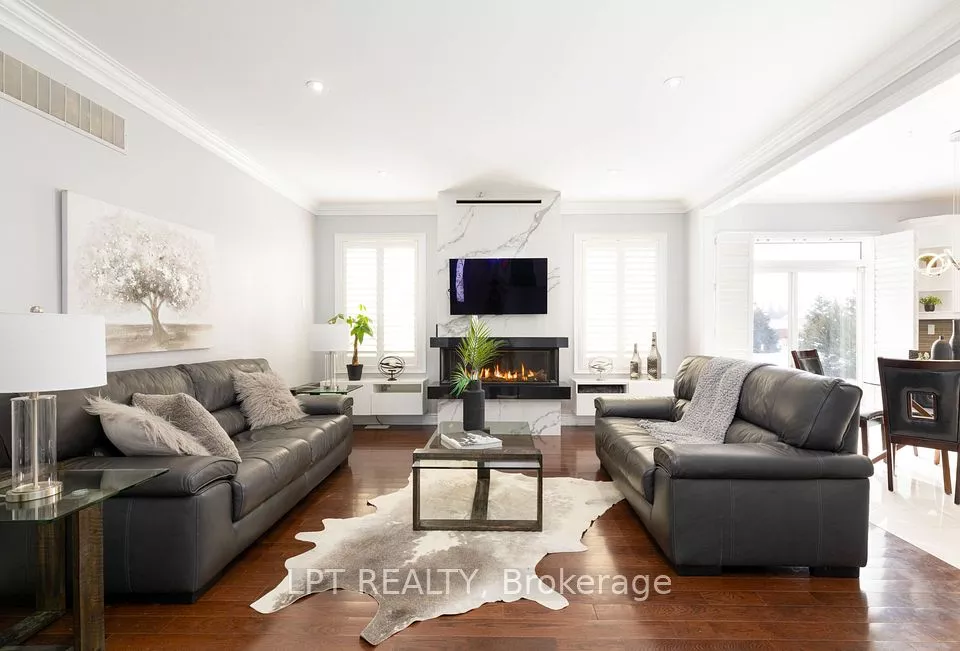 Welcome Home To 66 Stonesthrow Crescent!