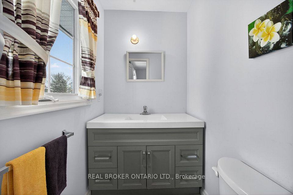 2 Piece Ensuite Bathroom