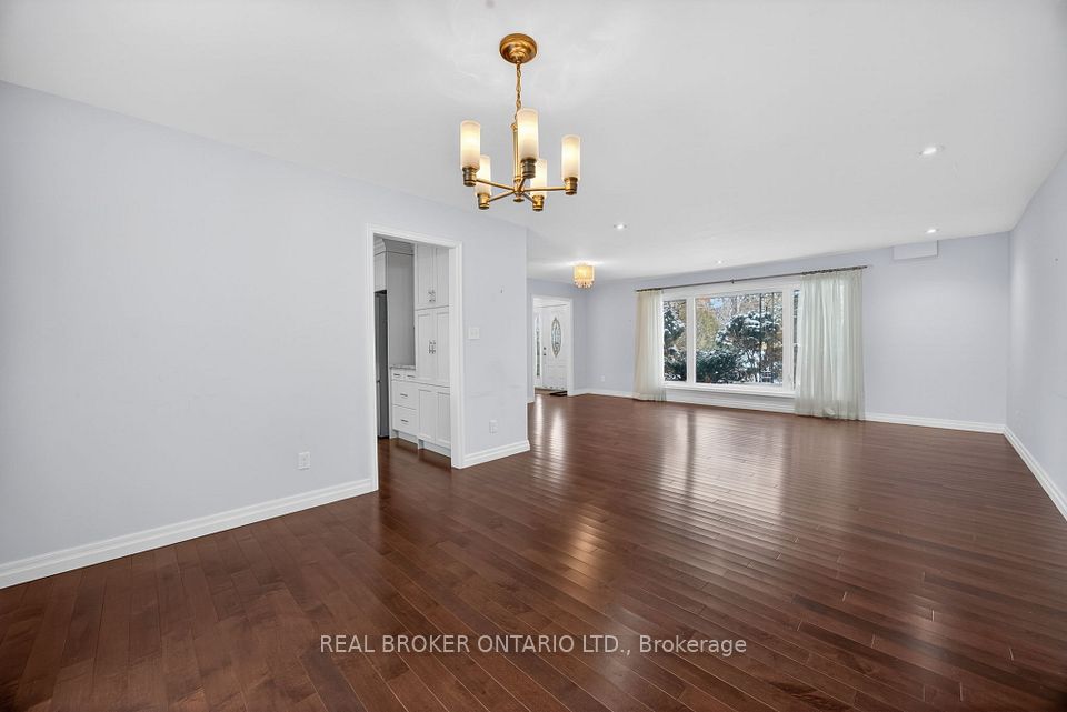 Pot Lights & Bright Windows