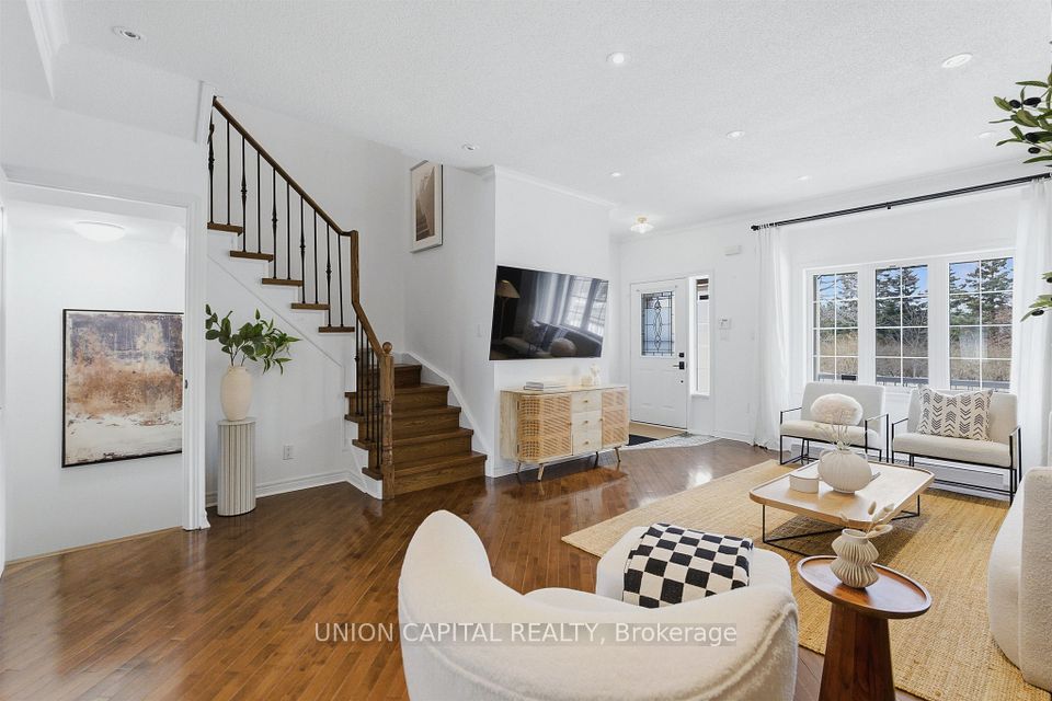 SPACIOUS, BRIGHT & AIRY LIVING/DINING ROOM LAYOUT