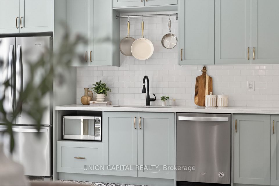 DEEPER AND TALLER CABINETS TO MAXIMIZE STORAGE