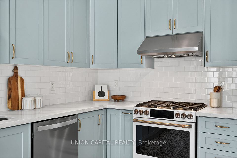 CAFE GAS RANGE & HIGH END APPLIANCES