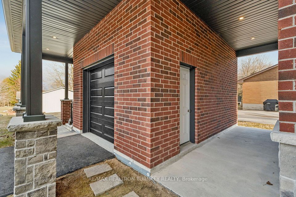 Separate driveways & garage parking
