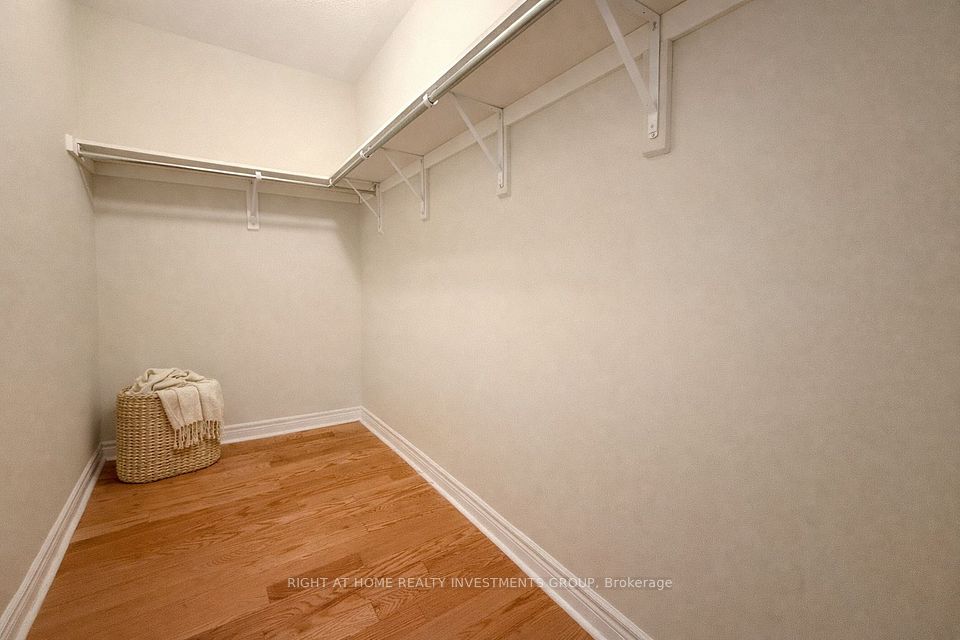 Oversized Walk-In Closet