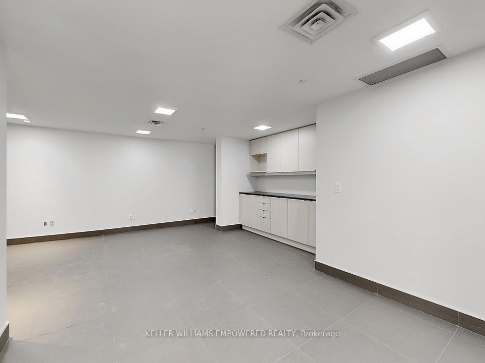 N13124390/N13124390-14.jpg